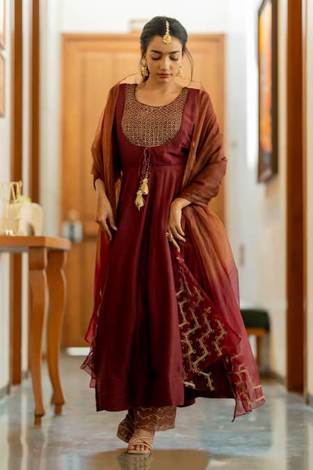 World of Sugandh Wine Silk Sequins, Embroidery Round Neck Charm Bloom Jaal Yoke Anarkali Set 