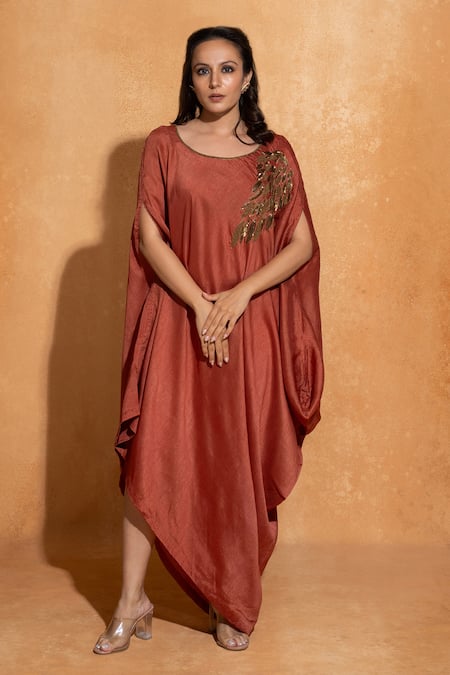 Sugandh Gupta Peach Dupian Silk Hand Embroidery Falling Leaves Round Neck Kaftan 