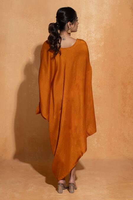 World of Sugandh Rosette Bloom Embroidered Yoke Kaftan 