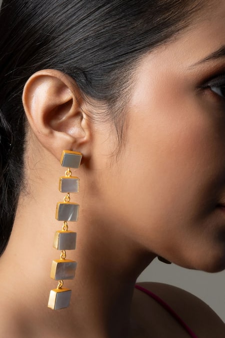 Queens Jewels Shell Pearl Embellished Drop Earrings 