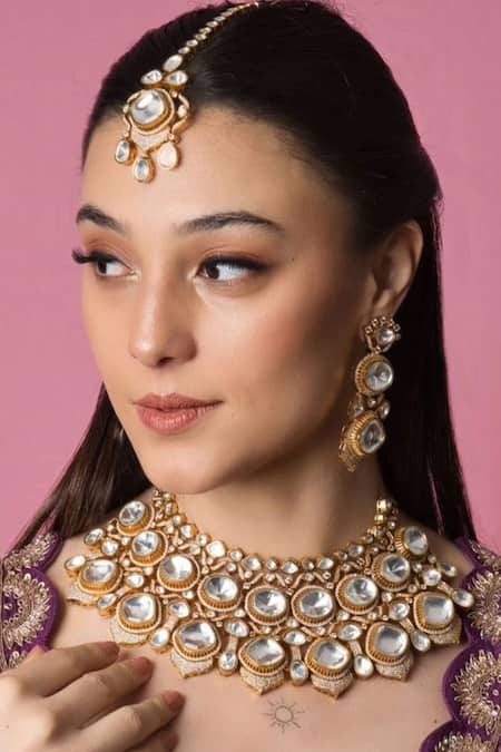 Queens Jewels Aishwarya Polki Embellished Choker Set 