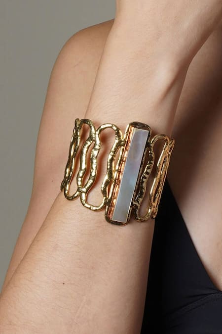 Queens Jewels Broad Shell Pearl Embellished Handcuff 