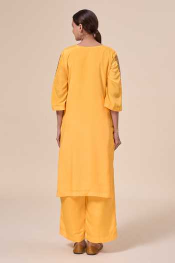 Khwaab By Sanjana Lakhani Zari Embroidered Border Kurta With Pant 
