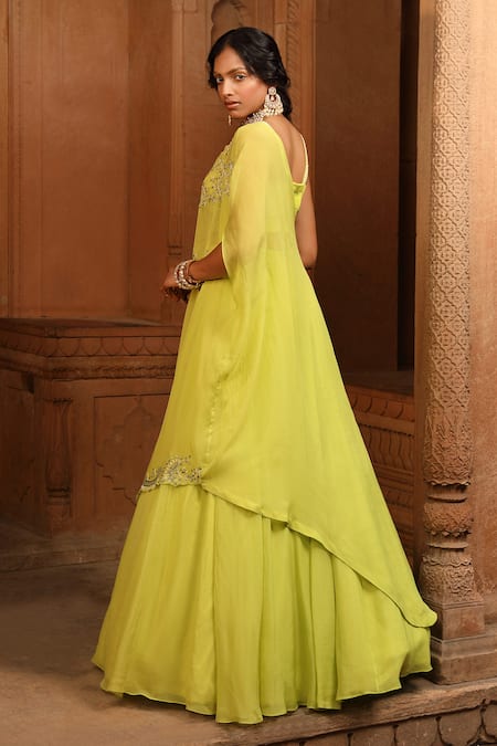 Niamh By Kriti Floral Hand Embroidered Cape & Lehenga Set 