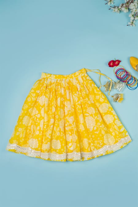 Shop_Yuvraani Jaipur_Yellow Net, Chanderi Sequins, Embroidery Flora Print Lehenga Set _Online_at_Aza_Fashions