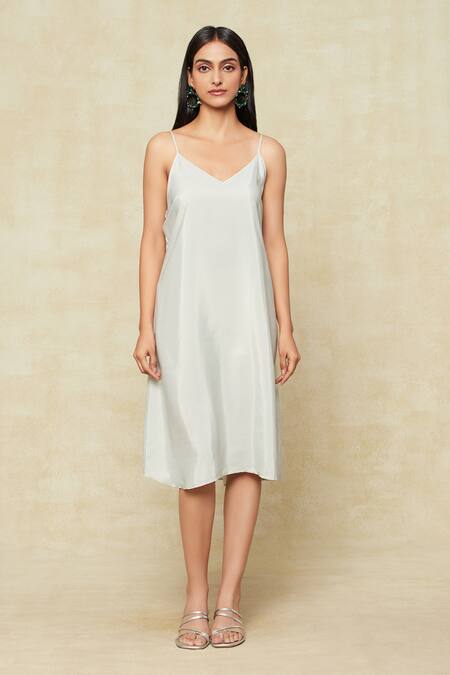 Buy_Amit Aggarwal_Emerald Green Metallic Thread Collared Embellished Ombre Dress _Online_at_Aza_Fashions