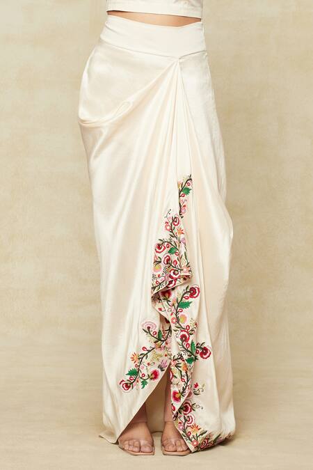 Buy Anamika Khanna White Silk, Satin Tassels, Embroidery Asymmetric, Round Neck Cape Skirt Set Online at Aza Fashions Buy_Anamika Khanna_White Silk, Satin Tassels, Embroidery Asymmetric, Round Neck Cape Skirt Set_Online_at_Aza_Fashions