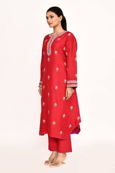Shop_Anushree Reddy_Red Silk, Chiffon Embroidery Split V-neck Zardozi Flower Kurta Set _Online_at_Aza_Fashions