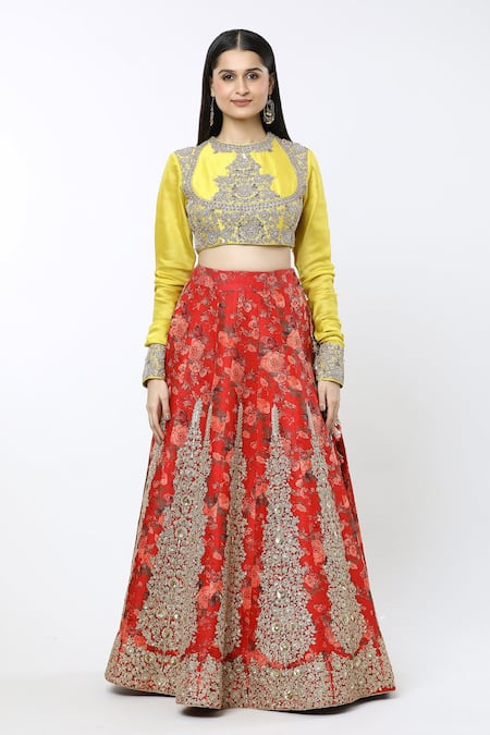 Debyani + CO Red Organza, Silk Embroidery Round Neck Chota Gulab Lehenga Set Online at Aza Fashions Debyani + CO_Red Organza, Silk Embroidery Round Neck Chota Gulab Lehenga Set _Online_at_Aza_Fashions