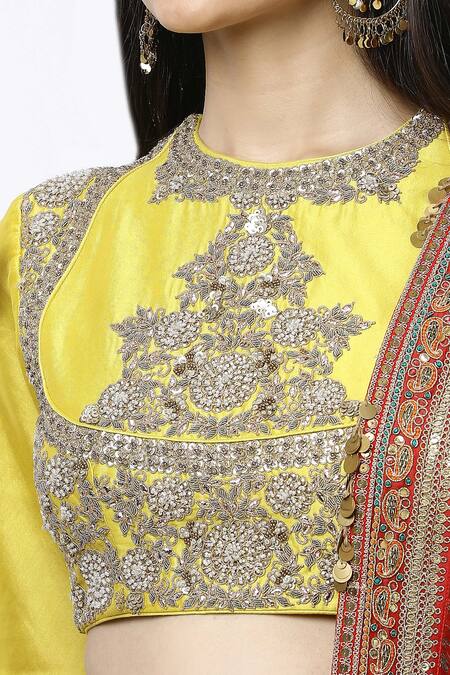 Debyani + CO Red Organza, Silk Embroidery Round Neck Chota Gulab Lehenga Set at Aza Fashions Debyani + CO_Red Organza, Silk Embroidery Round Neck Chota Gulab Lehenga Set _at_Aza_Fashions