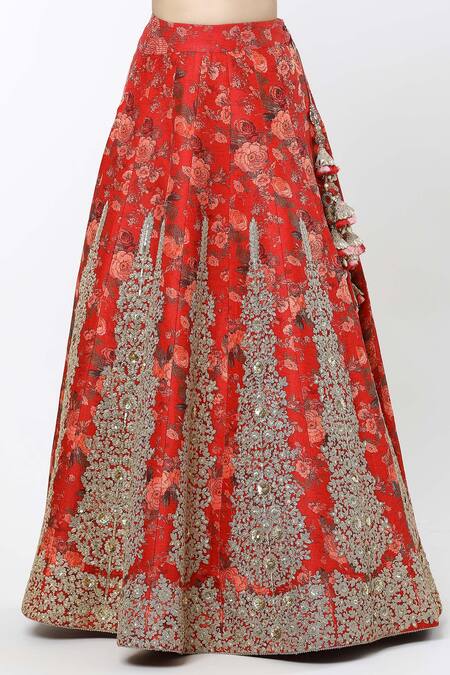 Buy Debyani + CO Red Organza, Silk Embroidery Round Neck Chota Gulab Lehenga Set Buy_Debyani + CO_Red Organza, Silk Embroidery Round Neck Chota Gulab Lehenga Set