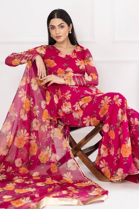 Buy_Suti Kapda_Pink Chiffon Embroidery V-neck Printed Lehenga Set 