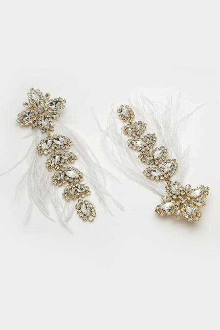 Buy_Bijoux By Priya Chandna_White Crystals, Feathers Glory And Embellished Earrings 