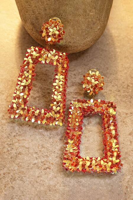 Buy_Bijoux By Priya Chandna_Gold Plated Sequins, Beads Embellished Dangler Earrings 