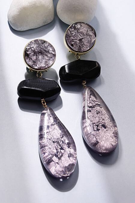 Buy_Bijoux By Priya Chandna_Grey Metallic Resin Earrings 