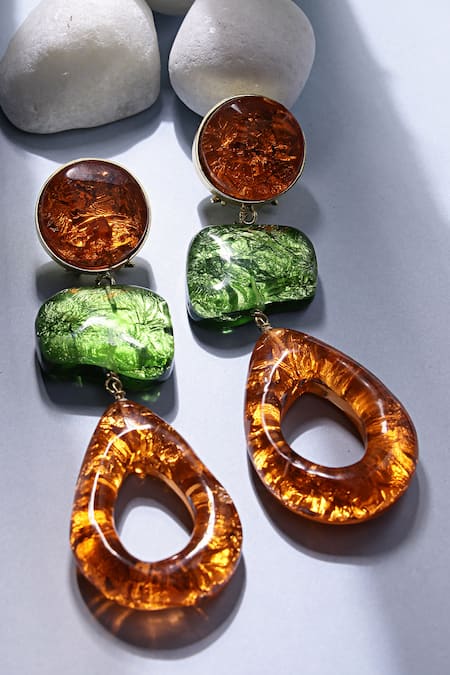 Shop_Bijoux By Priya Chandna_Orange Metallic Thread Geometric Resin Earrings _at_Aza_Fashions