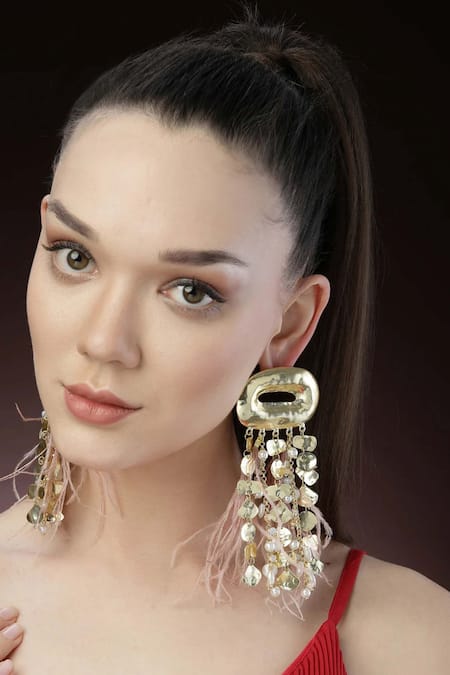 Bijoux By Priya Chandna_Gold Plated Pearls, Feathers Tassel Earrings _Online_at_Aza_Fashions