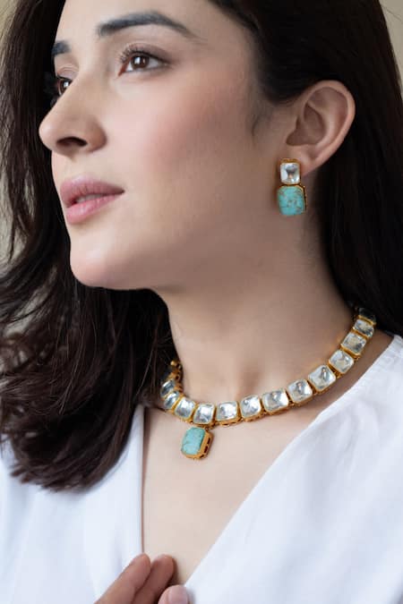 Do Taara Firoza Stone Kundan Embellished Choker Set 