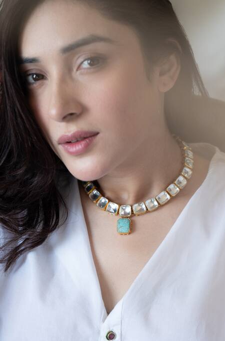 Buy_Do Taara_Blue Diamonds, Stones Firoza Kundan Embellished Choker Set