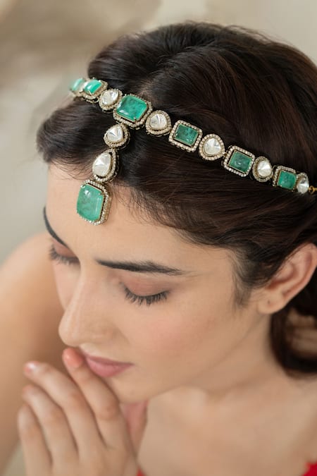 Do Taara Green Polki Victorian Stone Studded Mathapatti 