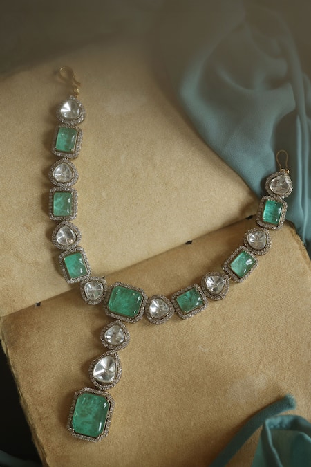 Shop Do Taara Green Crystals Victorian Polki Stone Studded Mathapatti at Aza Fashions Shop_Do Taara_Green Crystals Victorian Polki Stone Studded Mathapatti _at_Aza_Fashions