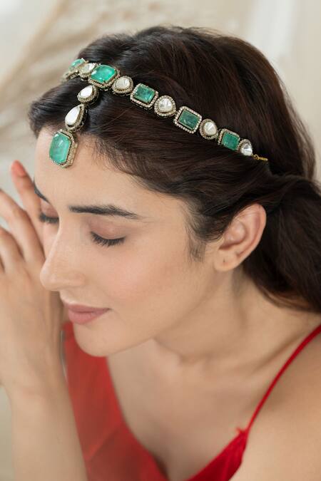 Buy Do Taara Green Crystals Victorian Polki Stone Studded Mathapatti Online at Aza Fashions Buy_Do Taara_Green Crystals Victorian Polki Stone Studded Mathapatti _Online_at_Aza_Fashions