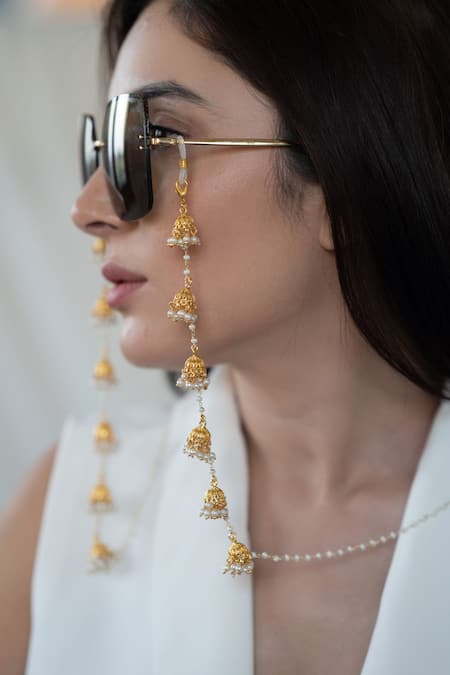 Do Taara Jhumka Pearl Embellished Eyewear Chain 