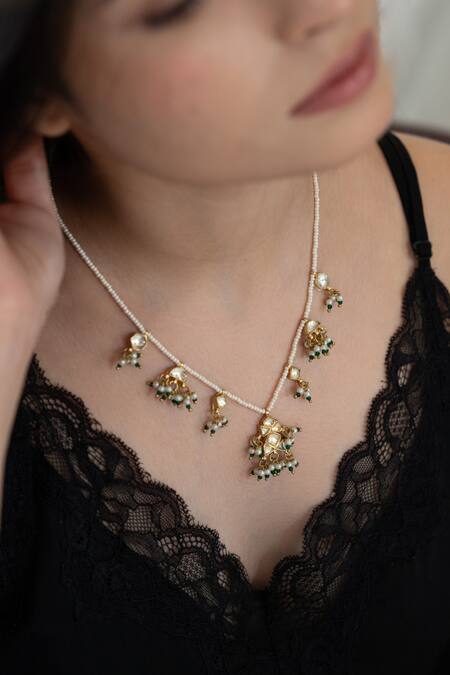 Do Taara_Gold Plated Floral Kundan Pearl Necklace _Online_at_Aza_Fashions