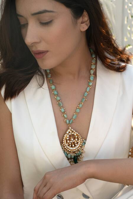 Do Taara_Green Kundan Studded Pendant Necklace _Online_at_Aza_Fashions