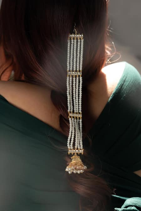 Buy_Do Taara_Gold Plated Pearls Kundan And Embellished Braid Pin _Online_at_Aza_Fashions