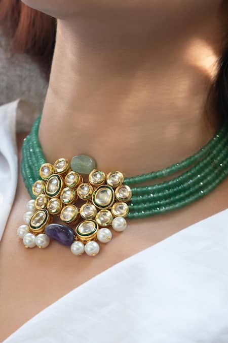 Buy Do Taara Green Kundan Embellished Pendant Necklace Online at Aza Fashions Buy_Do Taara_Green Kundan Embellished Pendant Necklace _Online_at_Aza_Fashions