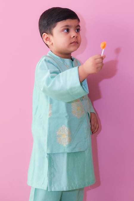 Shop Pankhuri By Priyanka Green Cotton, Chanderi Zari, Woven Floral Overlap Panel Kurta With Pyjama at Aza Fashions Shop_Pankhuri By Priyanka_Green Cotton, Chanderi Zari, Woven Floral Overlap Panel Kurta With Pyjama _at_Aza_Fashions