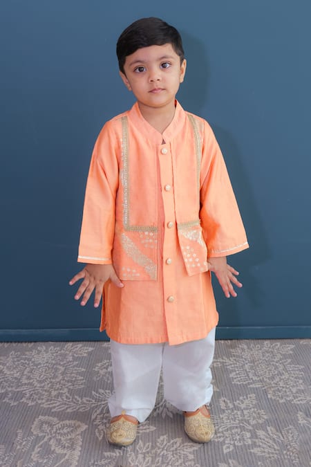 Shop_Pankhuri By Priyanka_Peach Cotton, Chanderi Embroidery, Floral Woven Overlap Panel Kurta With Pyjama _at_Aza_Fashions