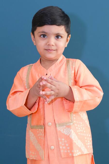 Buy_Pankhuri By Priyanka_Peach Cotton, Chanderi Embroidery, Floral Woven Overlap Panel Kurta With Pyjama _Online_at_Aza_Fashions