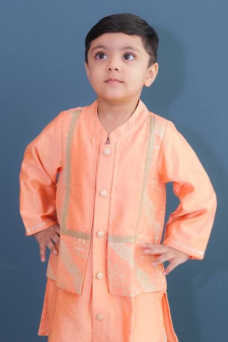 Pankhuri By Priyanka_Peach Cotton, Chanderi Embroidery, Floral Woven Overlap Panel Kurta With Pyjama _at_Aza_Fashions