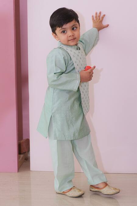 Pankhuri By Priyanka_Green Cotton, Chanderi Mirrors, Lace Mirrorwork Overlap Panel Kurta With Pyjama _Online_at_Aza_Fashions