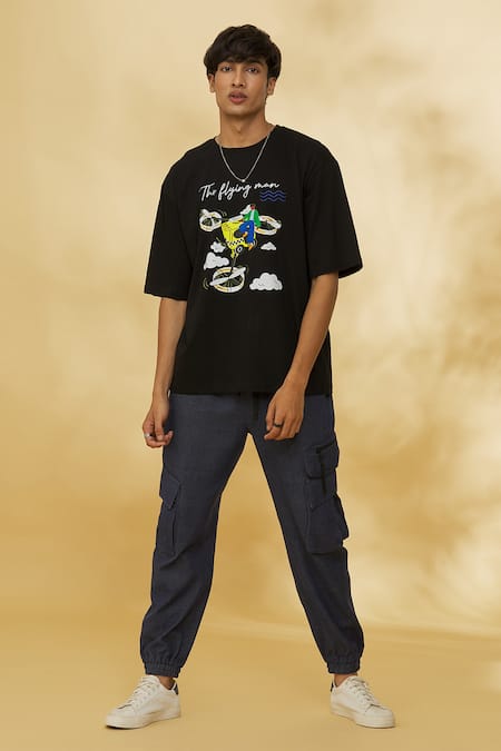 Buy Theorem Black Cotton The Flying Man Print T-shirt Online at Aza Fashions Buy_Theorem_Black Cotton The Flying Man Print T-shirt _Online_at_Aza_Fashions