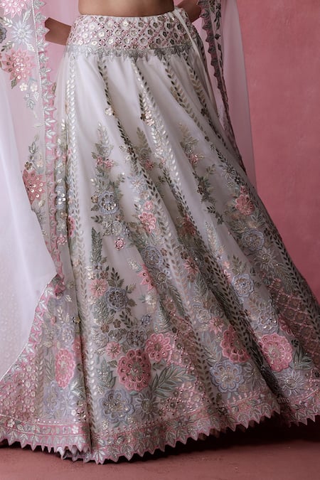 Buy_SUHINO_White Organza, Cotton Mirrors, Patchwork, Gota Patti, Bahar Lehenga Set _Online_at_Aza_Fashions