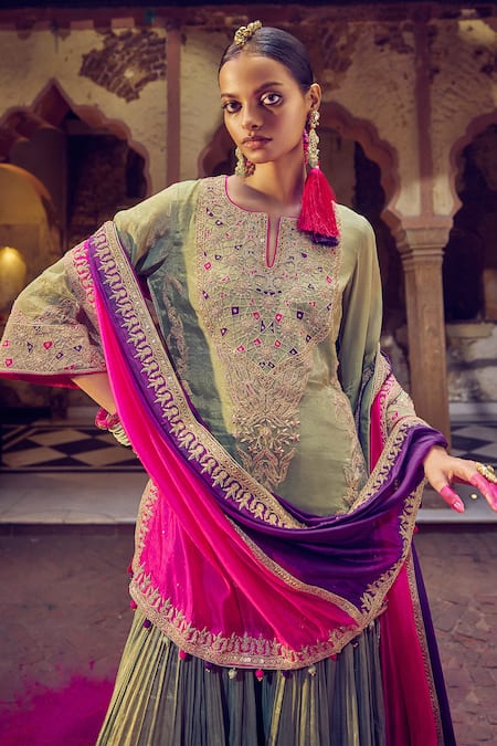 Shop Punit Balana Green Silk, Tissue, Organza Embroidery, Applique Round Neck Noorani Kurta Set at Aza Fashions Shop_Punit Balana_Green Silk, Tissue, Organza Embroidery, Applique Round Neck Noorani Kurta Set _at_Aza_Fashions