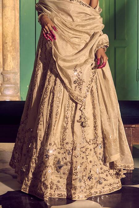 Punit Balana Gold Brocade, , Chanderi Embroidery Round Rani Sa Dori Lehenga Set Online at Aza Fashions Punit Balana_Gold Brocade, , Chanderi Embroidery Round Rani Sa Dori Lehenga Set _Online_at_Aza_Fashions