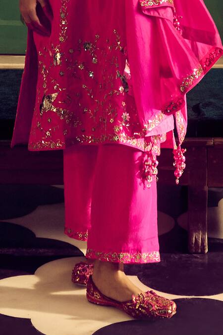 Punit Balana_Pink Silk Embroidery, Applique V-neck Foil Kurta Set _Online_at_Aza_Fashions