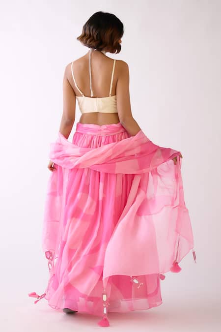 Basanti - Kapde Aur Koffee Abstract Pattern Lehenga Set 