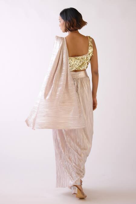 Shop Basanti - Kapde Aur Koffee Peach Satin Sequins Square Neck Pre-draped Saree With Embroidered Blouse at Aza Fashions Shop_Basanti - Kapde Aur Koffee_Peach Satin Sequins Square Neck Pre-draped Saree With Embroidered Blouse_at_Aza_Fashions