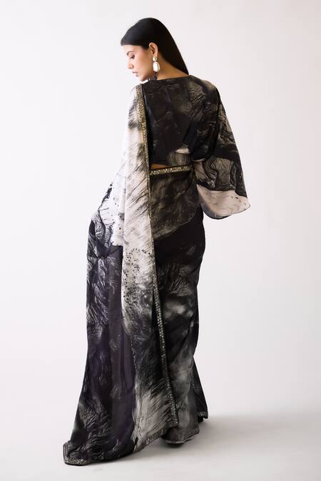 Shop Basanti - Kapde Aur Koffee Black Crepe Sequins, Cut Work V-neck Abstract Print Saree With Blouse at Aza Fashions Shop_Basanti - Kapde Aur Koffee_Black Crepe Sequins, Cut Work V-neck Abstract Print Saree With Blouse_at_Aza_Fashions