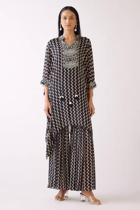 Basanti - Kapde Aur Koffee Chevron Print Asymmetric Kurta With Sharara 