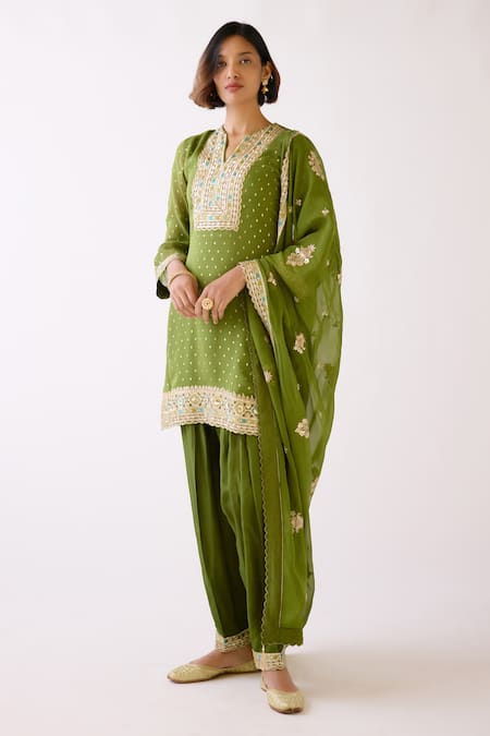 Basanti - Kapde Aur Koffee Green Organza Embroidery Floral Notched Neck Sequin Placket Kurta Pant Set 