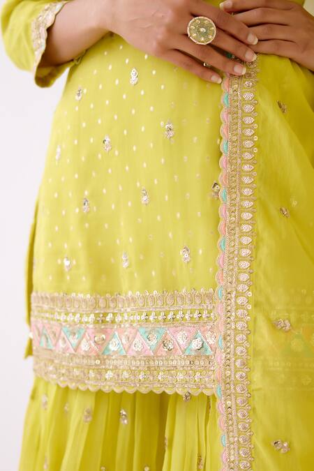 Basanti - Kapde Aur Koffee Yellow Organza Sequins, Embroidery V-neck Butti Kurta Sharara Set Online at Aza Fashions Basanti - Kapde Aur Koffee_Yellow Organza Sequins, Embroidery V-neck Butti Kurta Sharara Set _Online_at_Aza_Fashions