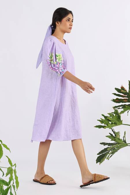 Studio Moda India Purple Linen Embroidery Round Neck Floral Applique Work Sleeve Dress Online at Aza Fashions Studio Moda India_Purple Linen Embroidery Round Neck Floral Applique Work Sleeve Dress _Online_at_Aza_Fashions