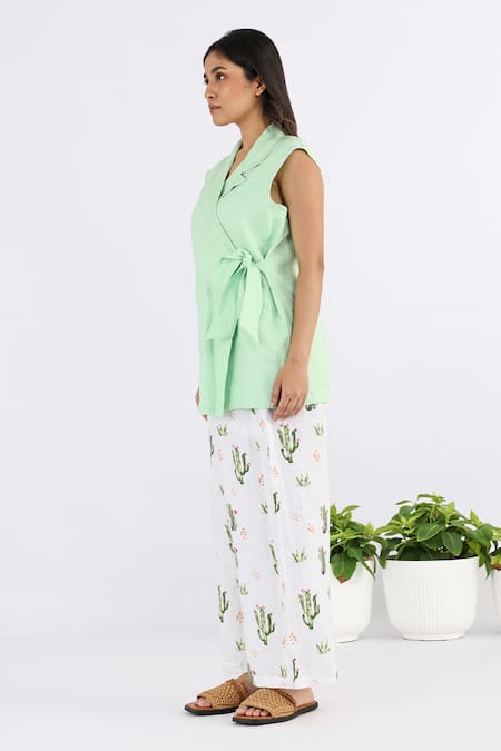 Studio Moda India Green Linen Collared Tie-up Jacket Online at Aza Fashions Studio Moda India_Green Linen Collared Tie-up Jacket _Online_at_Aza_Fashions