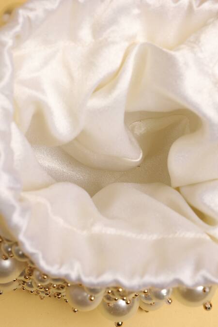 Buy_Modarta_White Pearls And Bead Work Embellished Bag